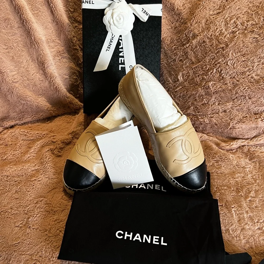 ✨HOST PICK✨ Chanel Espadrilles - Picture 2 of 8